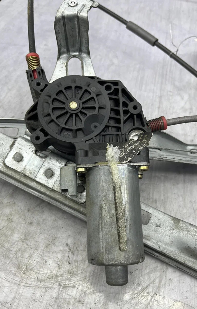 Mecanisme moteur lève-glace avant droit PEUGEOT 206 PHASE 1 occasion