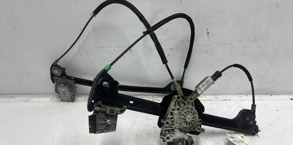 Mecanisme  moteur lève-glace avant droit PEUGEOT 206 PHASE 2 CABRIOLET occasion