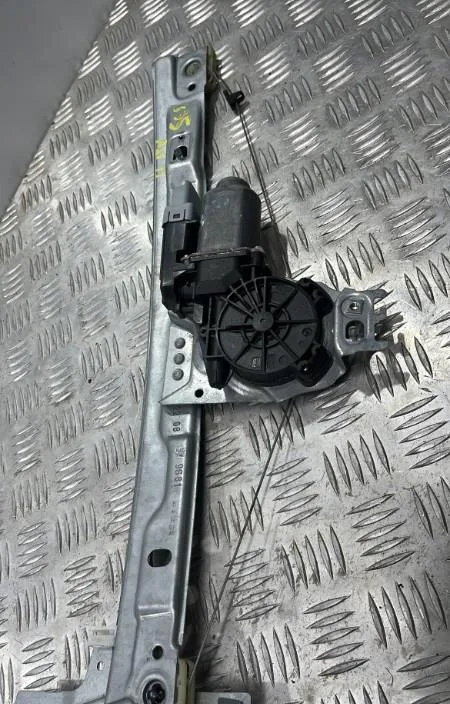 Mecanisme  moteur lève-glace avant droit PEUGEOT 207 PHASE 1 BREAK occasion