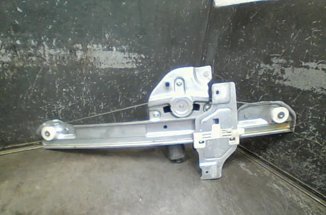 Mecanisme  moteur lève-glace avant droit Peugeot 208 I (CA_, CC_) 1.6 hdi (2012) occasion