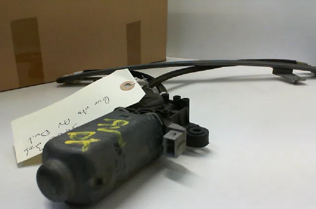 Mecanisme  moteur lève-glace avant droit PEUGEOT 306  1.9 D occasion