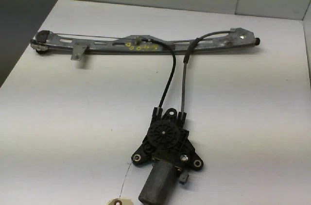 Mecanisme  moteur lève-glace avant droit PEUGEOT 306 Phase 1 09-1994--03-1997 occasion