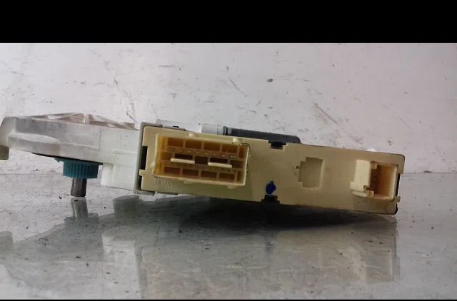 Mecanisme  moteur lève-glace avant droit Peugeot 307 (3A-C) 1.6 hdi 110 (2004-2009) 5 portes occasion