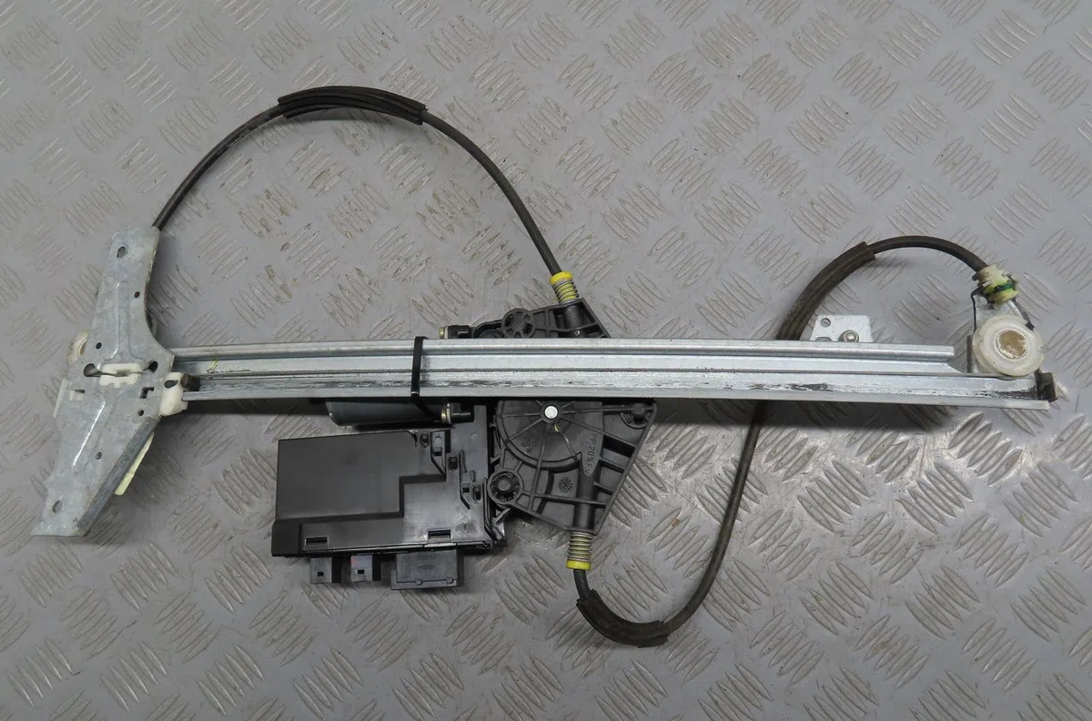 Mecanisme  moteur lève-glace avant droit Peugeot 307 (3A-C) 2.0 16v (2000-2005) occasion