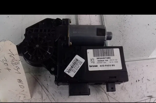 Mecanisme  moteur lève-glace avant droit Peugeot 307 (3A-C) 2.0 hdi 110 (2000-2007) occasion