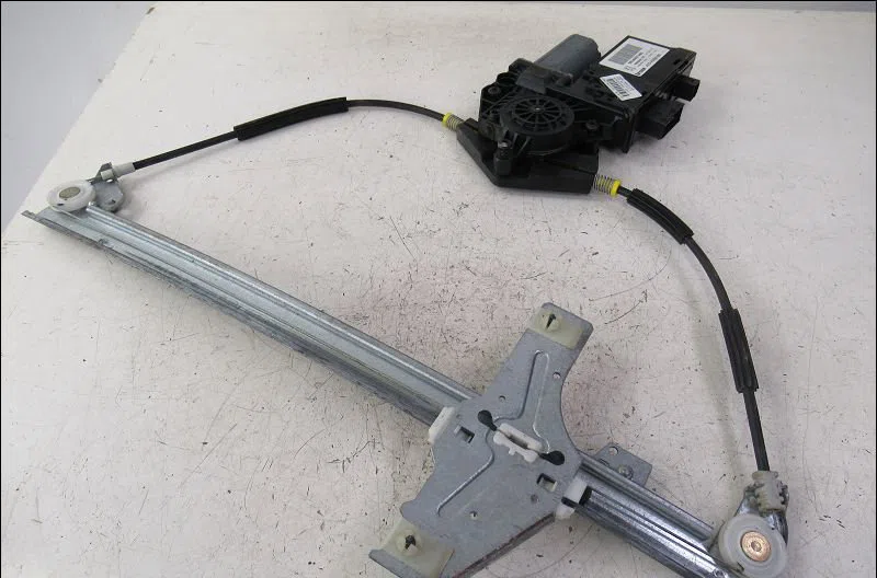 Mecanisme  moteur lève-glace avant droit Peugeot 307 Break (3E) 2.0 hdi 110 (2002-2009) 5 portes occasion
