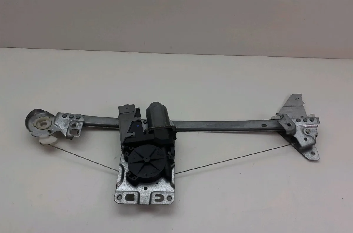 Mecanisme  moteur lève-glace avant droit Peugeot 307 SW (3H) 2.0 hdi 90 (2002-2008) occasion