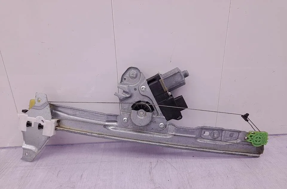 Mecanisme moteur lève-glace avant droit PEUGEOT 308 1 SW PHASE 2 BREAK occasion