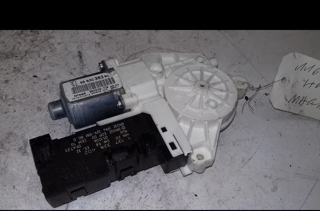 Mecanisme  moteur lève-glace avant droit Peugeot 407 (6D_) 2.0 hdi 135 (6drhrh, 6drhre, 6drhrg, 6drhrj) (2004-2010) 4 po