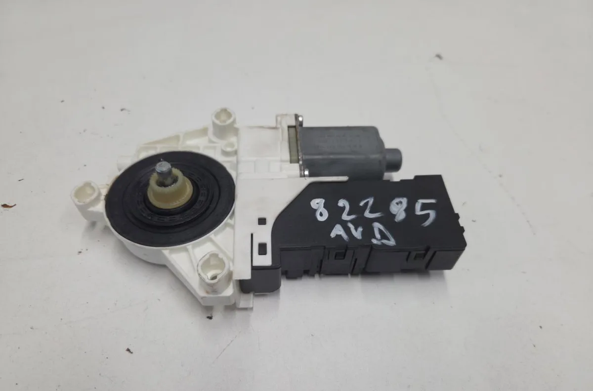Mecanisme moteur lève-glace avant droit PEUGEOT 407 COUPE occasion