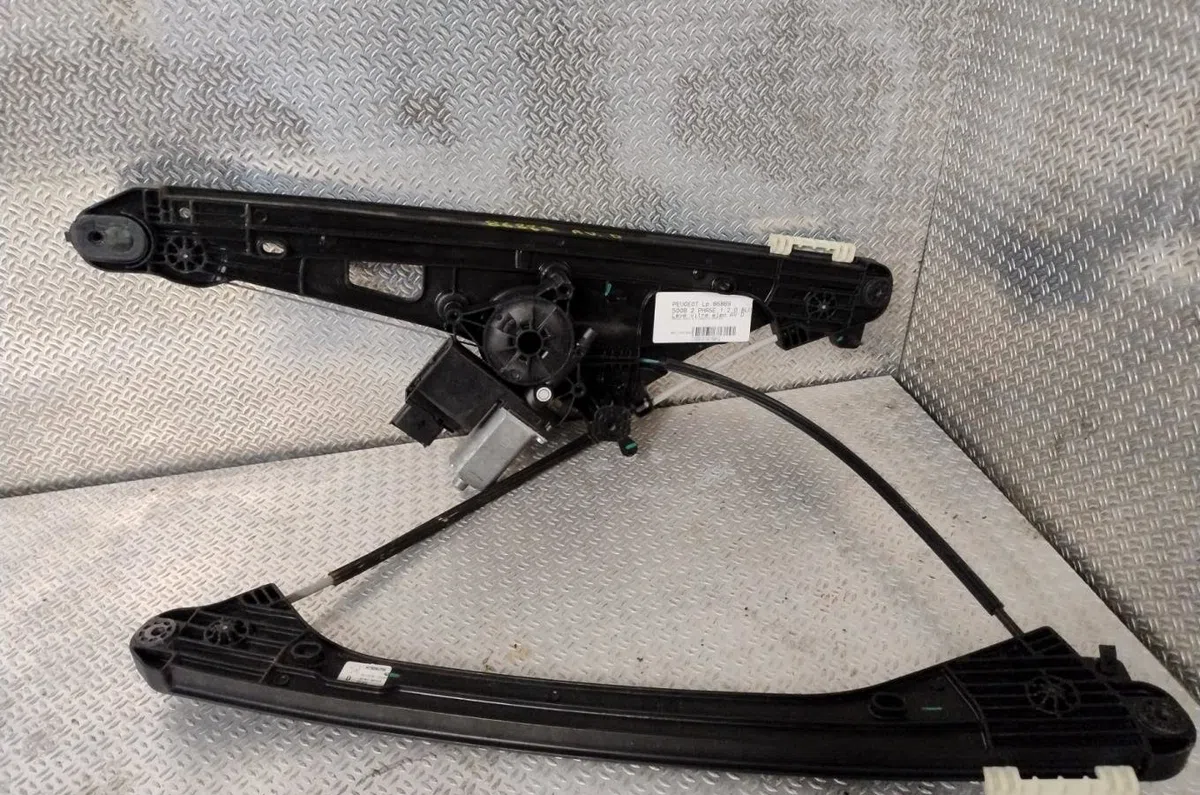 Mecanisme  moteur lève-glace avant droit PEUGEOT 5008 2  5008 2 PHASE 1 occasion
