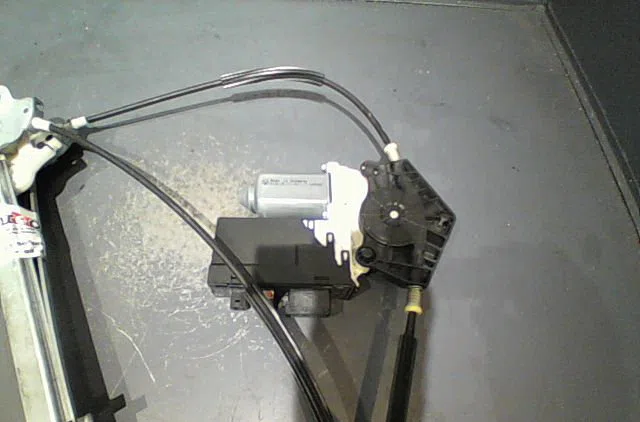 Mecanisme  moteur lève-glace avant droit Peugeot 807 (EB_) 2.2 hdi (2002) occasion