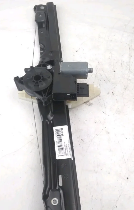 Mecanisme moteur lève-glace avant droit Peugeot EXPERT Camionnette (V_) 1.5 bluehdi 100 (2018) occasion