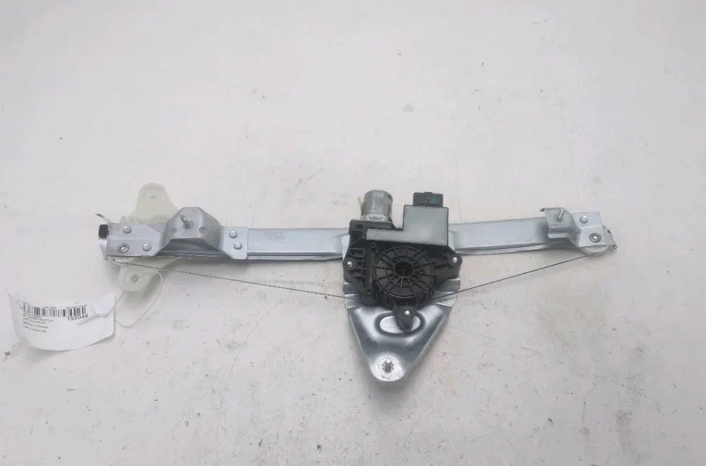 Mecanisme  moteur lève-glace avant droit Renault ARKANA I (LCM_, LDN_) 1.6 e-tech 145 (ldmu) (2020) 5 portes occasion