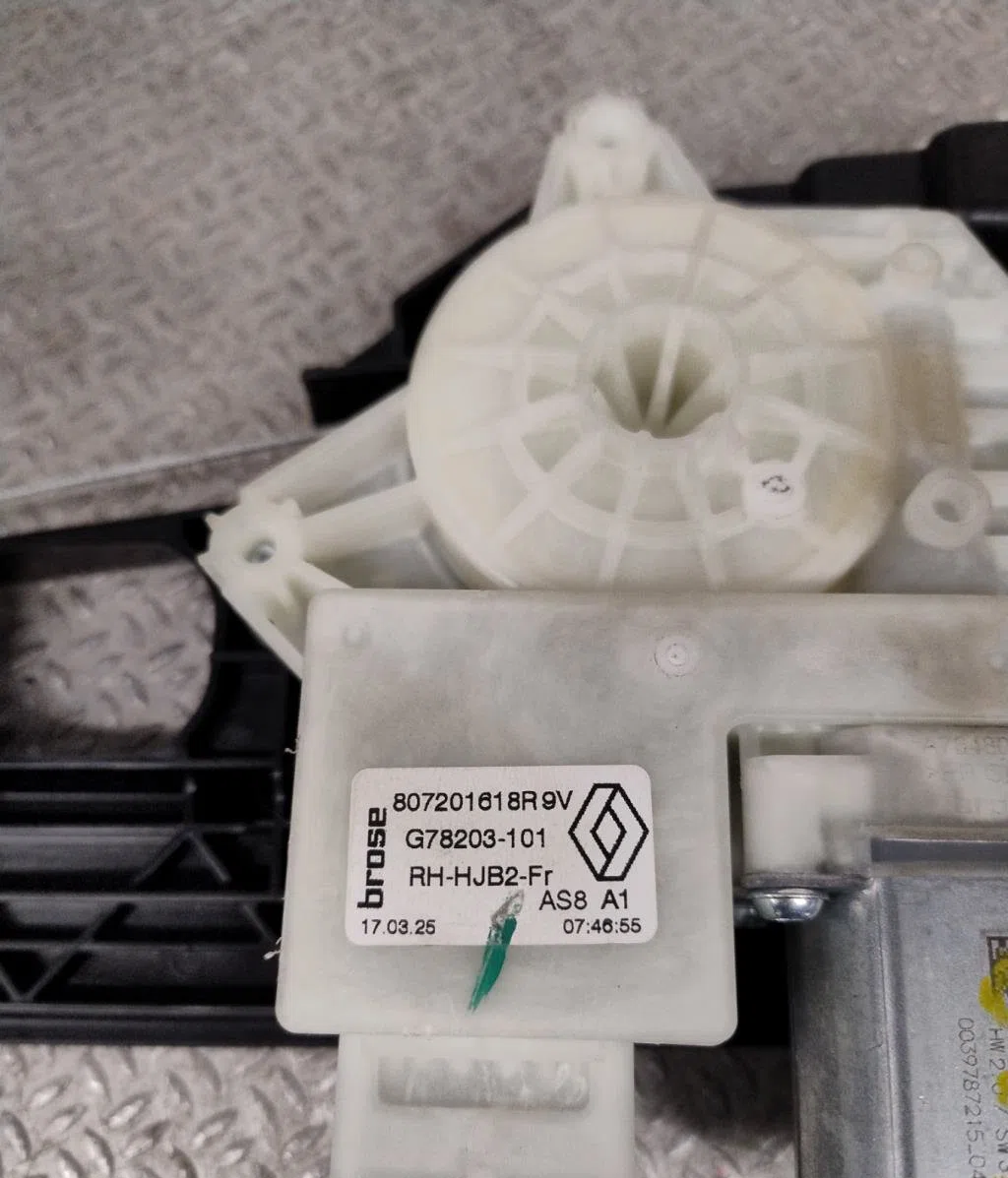 Mecanisme  moteur lève-glace avant droit RENAULT CAPTUR 2  CAPTUR 2 occasion