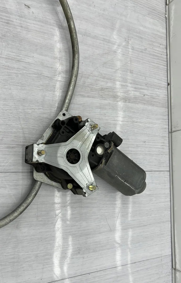 Mecanisme moteur lève-glace avant droit RENAULT CLIO 1 PHASE 2 occasion