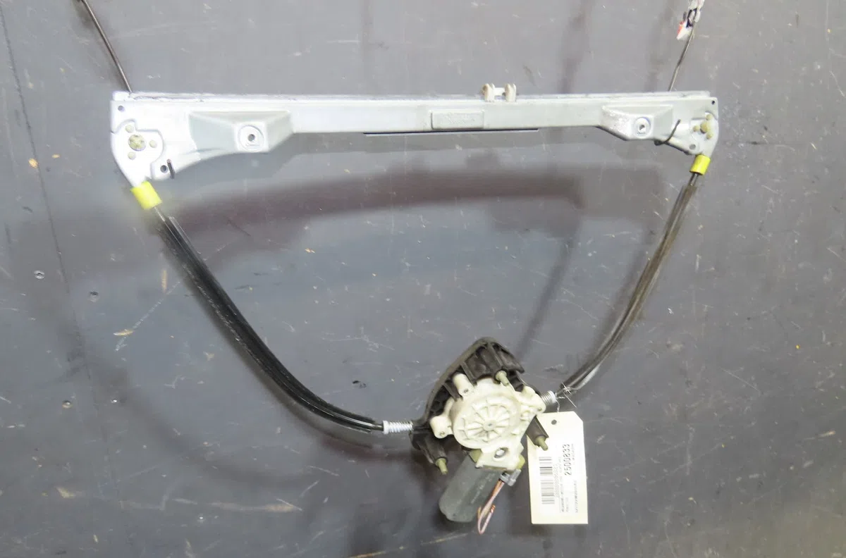 Mecanisme  moteur lève-glace avant droit Renault CLIO II (BB_, CB_) 1.5 dci (b-cb08) (2001-2005) 5 portes occasion