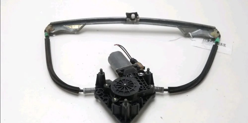 Mecanisme moteur lève-glace avant droit Renault CLIO II (BB_, CB_) 1.9 d (b-cb0j) (2000-2001) 5 portes occasion