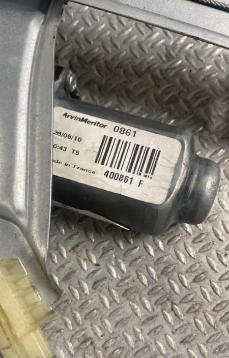 Mecanisme  moteur lève-glace avant droit Renault CLIO III (BR0-1, CR0-1) 1.2 16v hi-flex (br1u, cr1u) (2008-2014) occasi