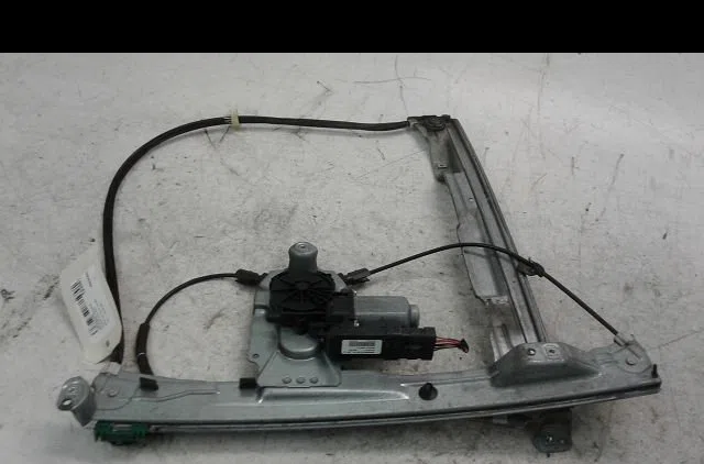 Mecanisme  moteur lève-glace avant droit Renault CLIO III (BR0-1, CR0-1) 1.4 16v (2005-2012) occasion