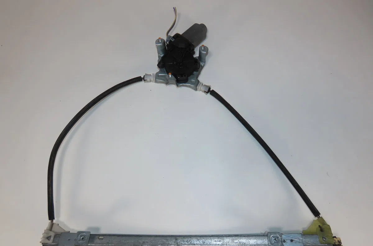 Mecanisme  moteur lève-glace avant droit Renault CLIO III (BR0-1, CR0-1) 1.5 dci (2010-2014) occasion