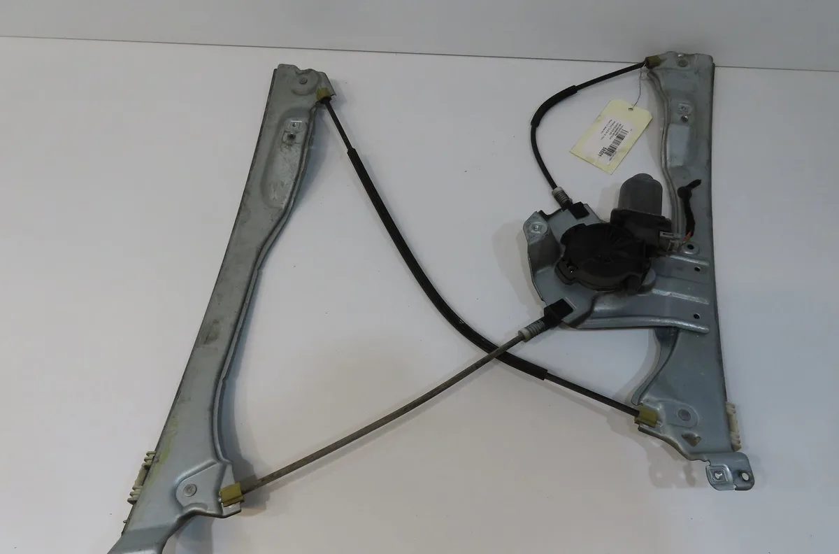 Mecanisme  moteur lève-glace avant droit Renault CLIO III (BR0-1, CR0-1) 1.6 16v (br05, br0b, br0y, br15, br1j, br1m, br