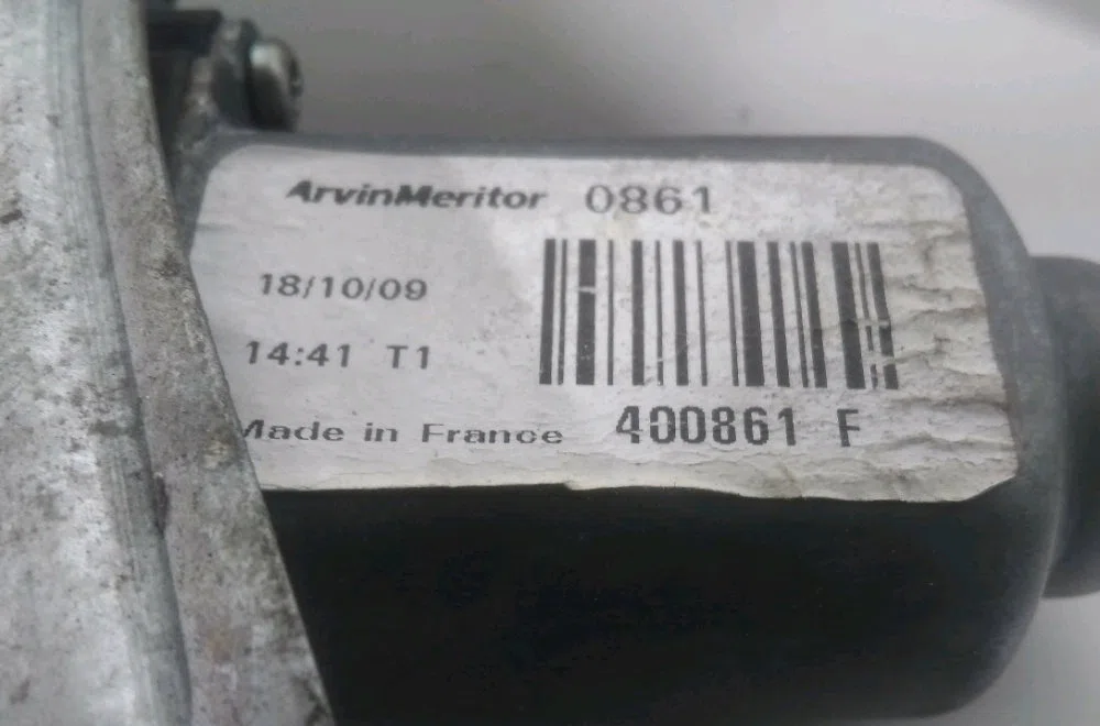 Mecanisme  moteur lève-glace avant droit Renault CLIO III Grandtour (KR0-1_) 1.5 dci (kr0g) (2007-2012) occasion