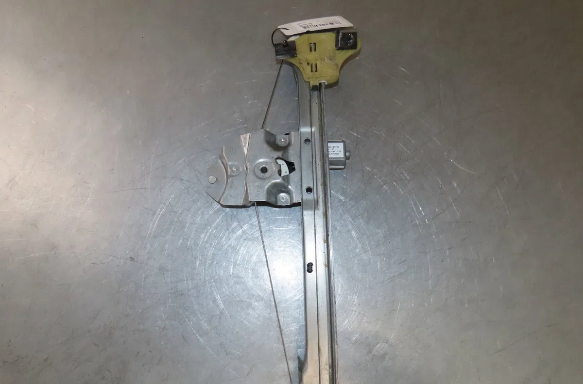 Mecanisme  moteur lève-glace avant droit RENAULT CLIO IV  1.5 DCI 90ch occasion