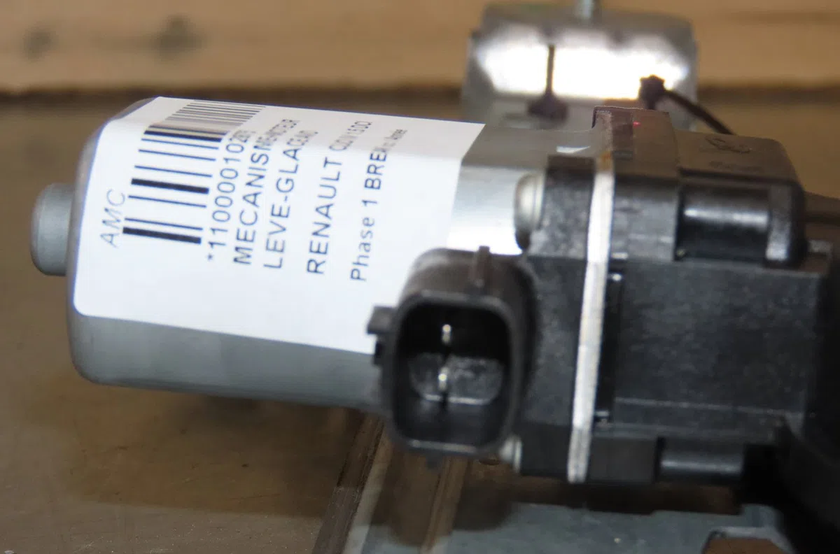 Mecanisme  moteur lève-glace avant droit RENAULT CLIO IV  1.5 DCI 90ch occasion