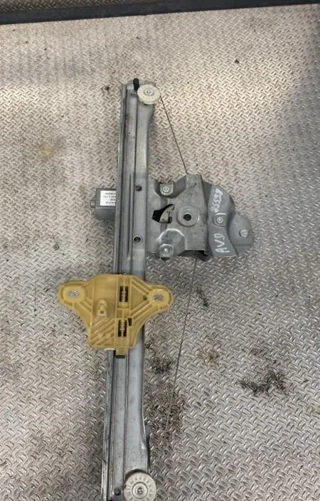 Mecanisme  moteur lève-glace avant droit Renault CLIO IV Grandtour (KH_) 1.5 dci 90 (khn3, khn4) (2012) 5 portes occasio