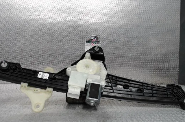 Mecanisme moteur lève-glace avant droit Renault CLIO V (B7_) 1.0 lpg (b7mt) (2019) occasion
