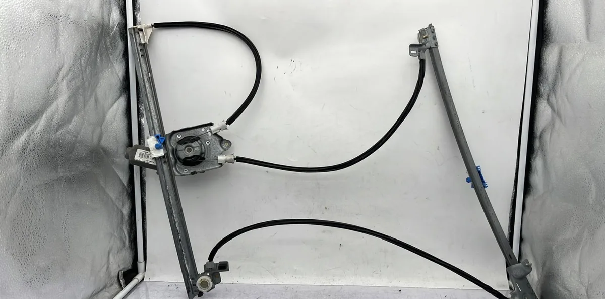 Mecanisme moteur lève-glace avant droit RENAULT ESPACE 4 PHASE 1 occasion