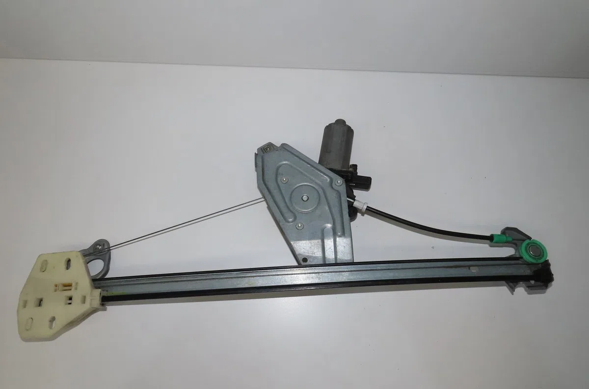 Mecanisme  moteur lève-glace avant droit Renault ESPACE III (JE0_) 2.2 12v td (je0e, je0h, je0p) (1996-2000) occasion