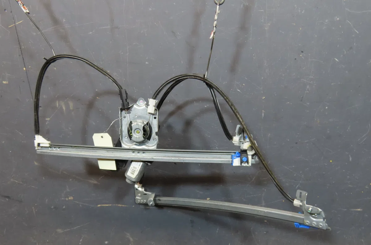Mecanisme  moteur lève-glace avant droit Renault ESPACE IV (JK0-1_) 2.0 dci (jk02, jk03) (2006) 5 portes occasion