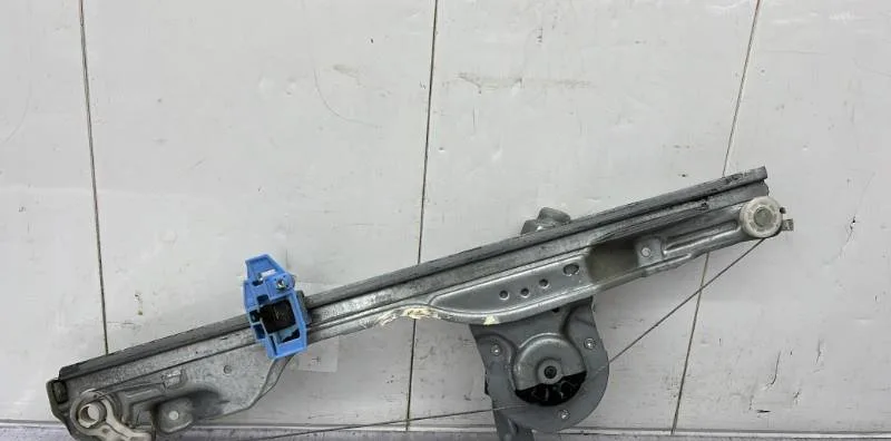 Mecanisme moteur lève-glace avant droit RENAULT GRAND MODUS PHASE 2 occasion