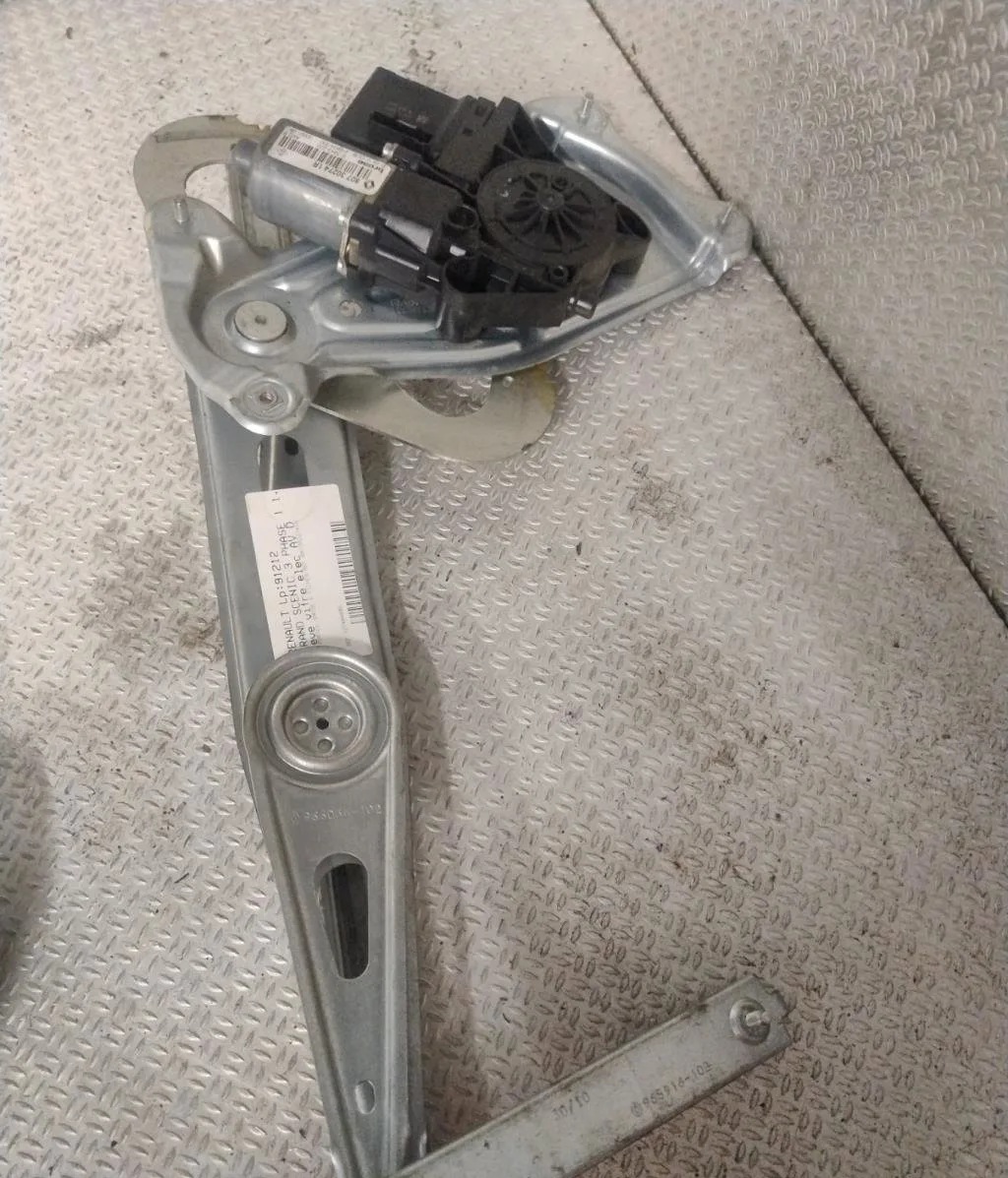 Mecanisme  moteur lève-glace avant droit RENAULT GRAND SCENIC 3 PHASE 1 occasion