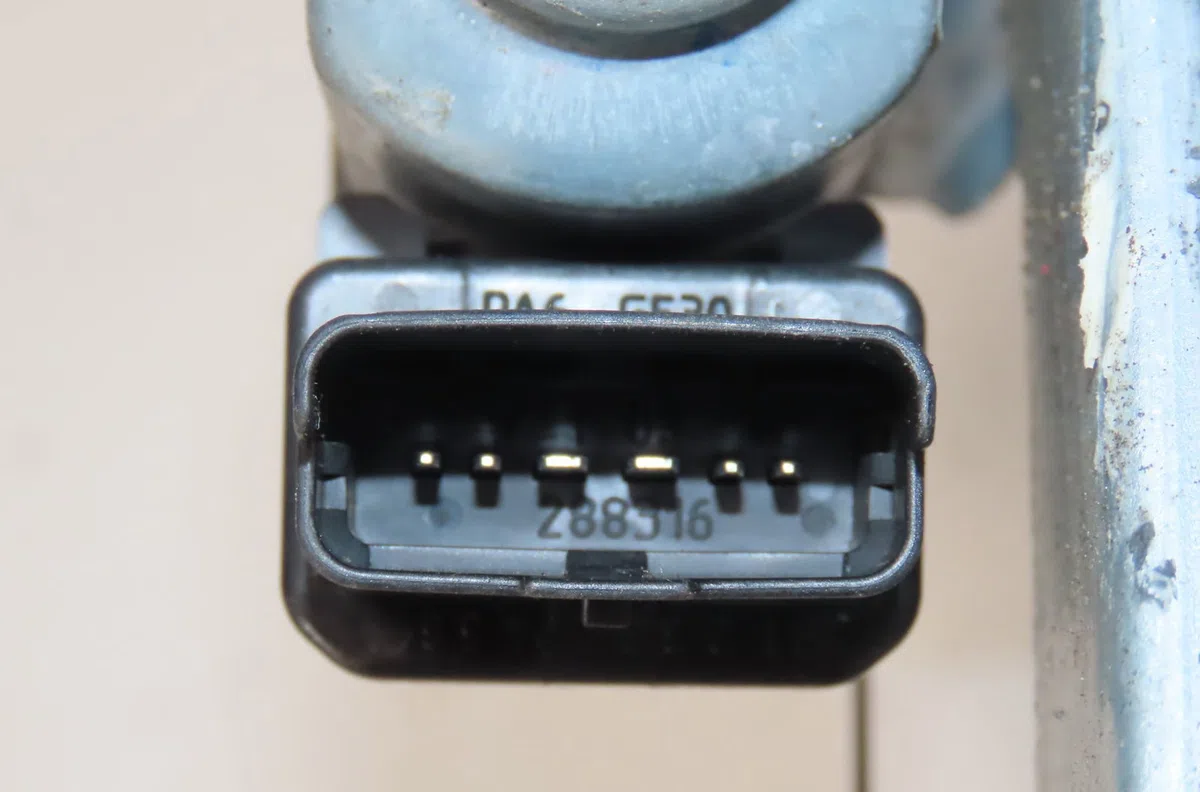 Mecanisme  moteur lève-glace avant droit Renault GRAND SCÉNIC II (JM0-1_) 1.5 dci (jm02, jm13) (2004-2008) occasion
