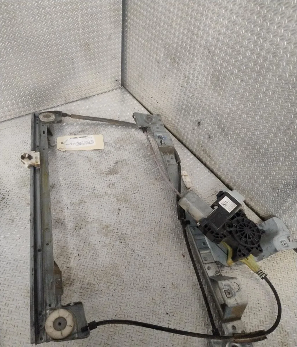 Mecanisme moteur lève-glace avant droit RENAULT KANGOO 2 KANGOO 2 PHASE 2 occasion