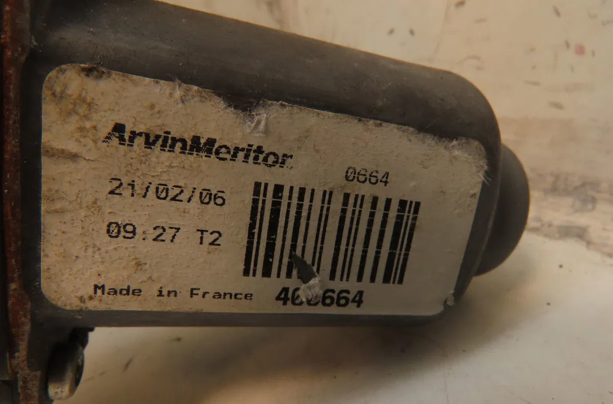 Mecanisme  moteur lève-glace avant droit Renault KANGOO Express (FC0-1_) 1.5 dci (fc07, fc1r) (2001) 4 portes occasion