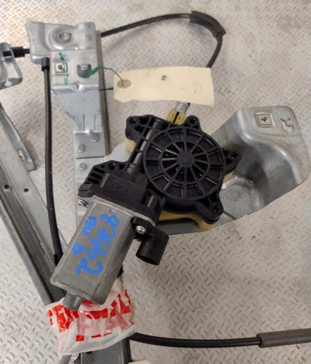 Mecanisme  moteur lève-glace avant droit Renault KANGOO Express (FW0-1_) 1.5 dci 75 (fw07, fw10, fw04) (2010) 4 portes o