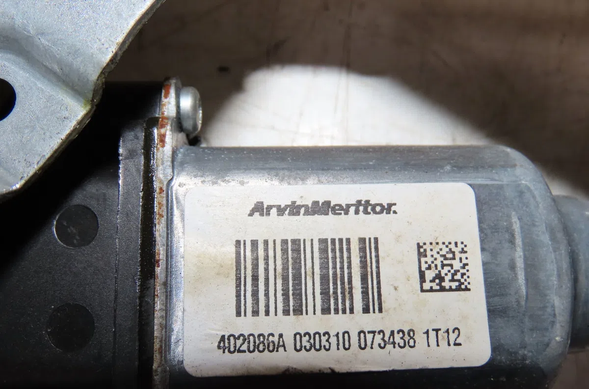 Mecanisme  moteur lève-glace avant droit Renault KANGOO - GRAND KANGOO II (KW0-1_) 1.5 dci 85 (kw0k, kw0l, kw0b) (2008) 
