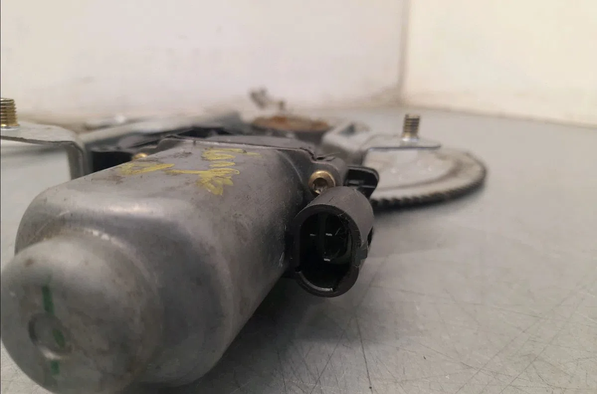 Mecanisme  moteur lève-glace avant droit RENAULT KANGOO I  1.5 DCI 70ch occasion