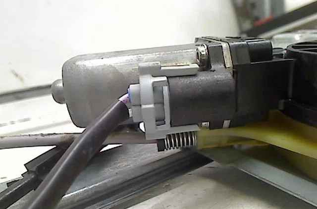 Mecanisme  moteur lève-glace avant droit RENAULT KANGOO occasion