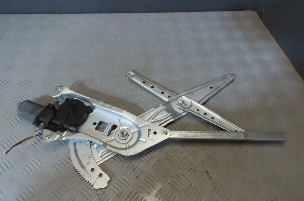 Mecanisme  moteur lève-glace avant droit RENAULT KANGOO occasion