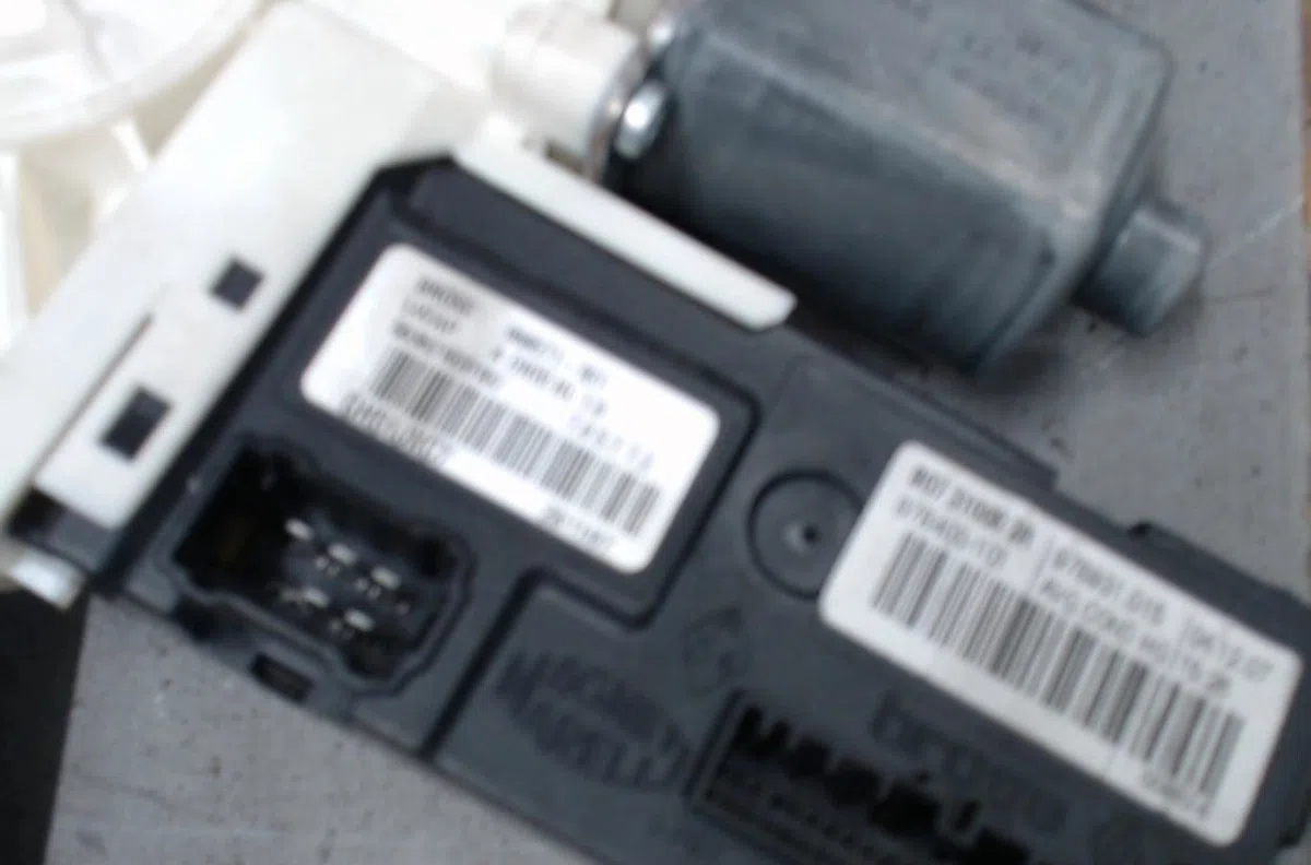 Mecanisme  moteur lève-glace avant droit RENAULT LAGUNA 3  LAGUNA 3 PHASE 1 occasion