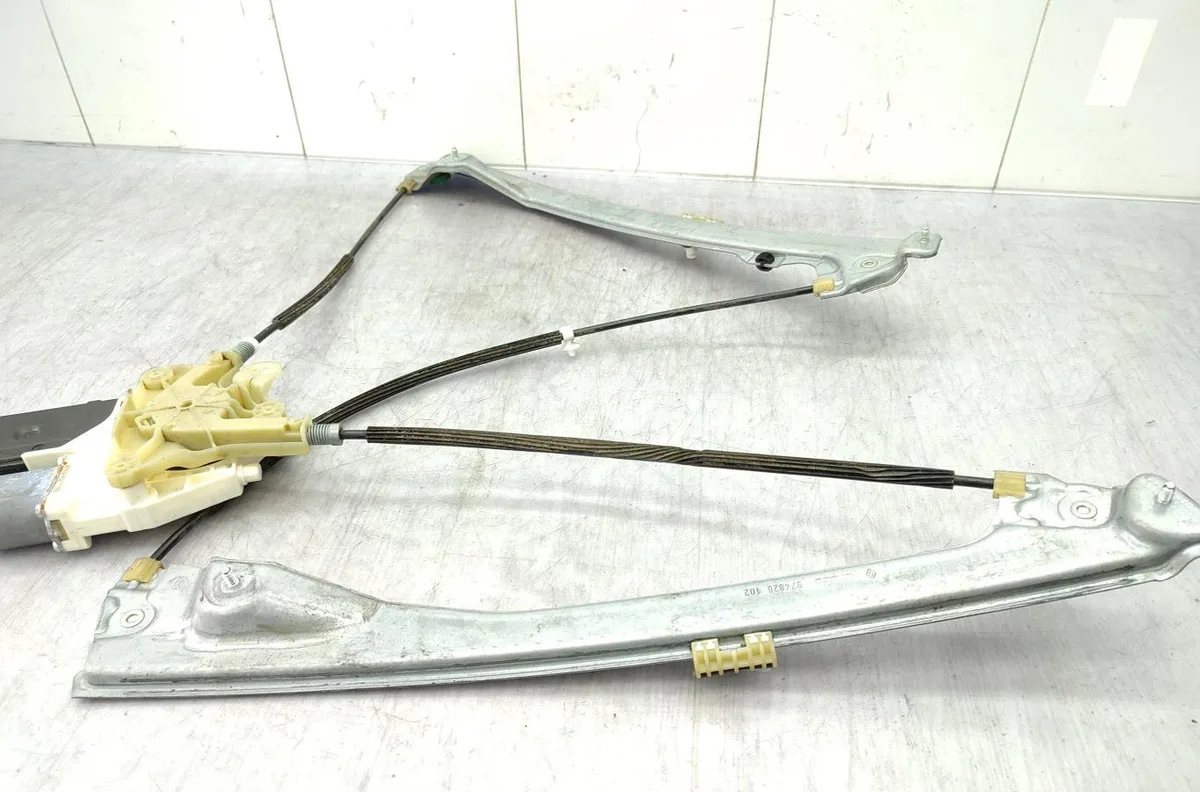 Mecanisme  moteur lève-glace avant droit RENAULT LAGUNA 3 PHASE 2 BREAK occasion