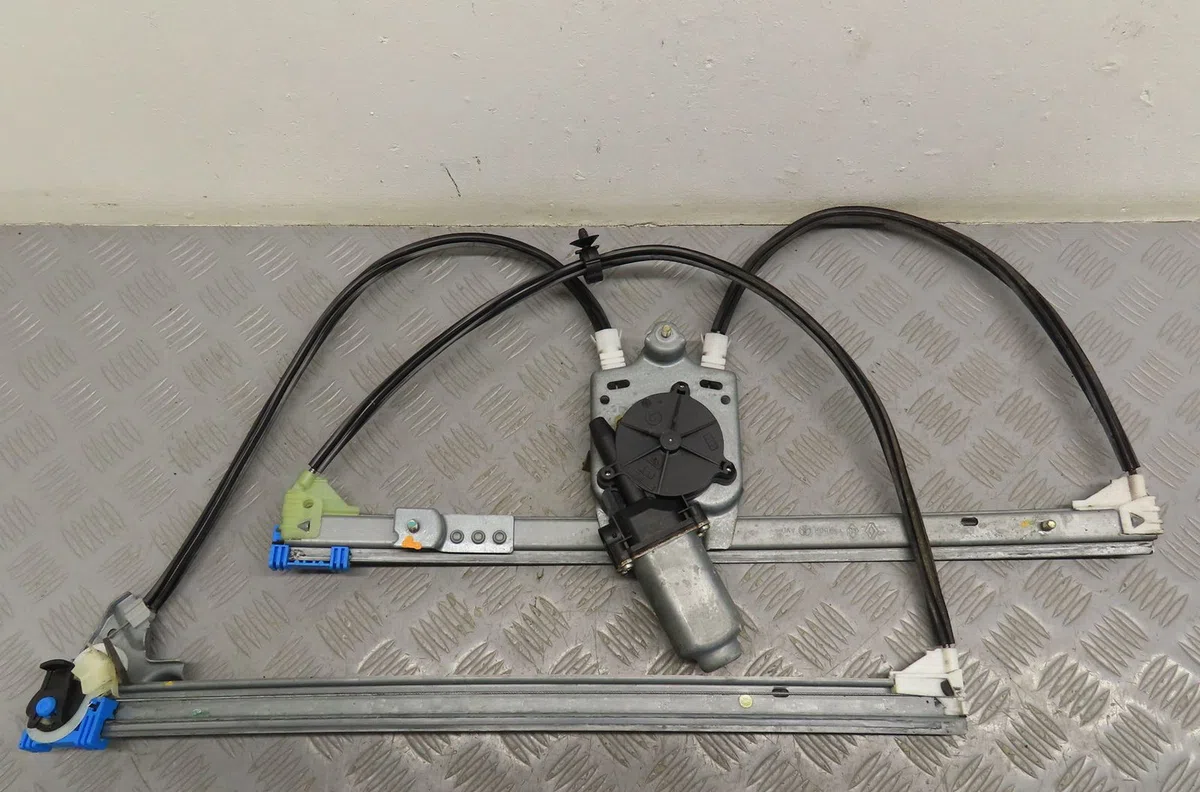 Mecanisme  moteur lève-glace avant droit Renault LAGUNA I (B56_, 556_) 1.6 16v (b568, b561) (1997-2001) occasion