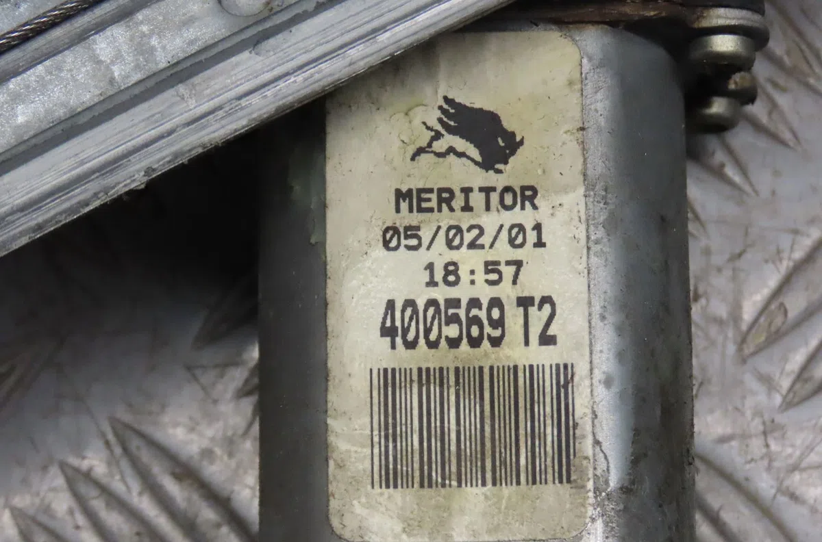 Mecanisme  moteur lève-glace avant droit Renault LAGUNA I (B56_, 556_) 1.6 16v (b568, b561) (1997-2001) occasion