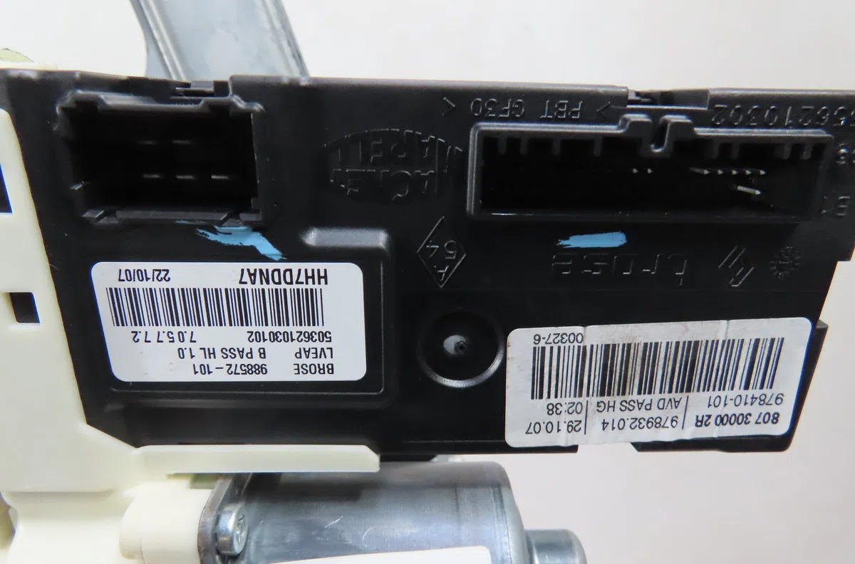 Mecanisme  moteur lève-glace avant droit Renault LAGUNA III (BT0-1) 2.0 dci (bt01, bt08, bt09, bt0e, bt0k, bt12, bt1c, b