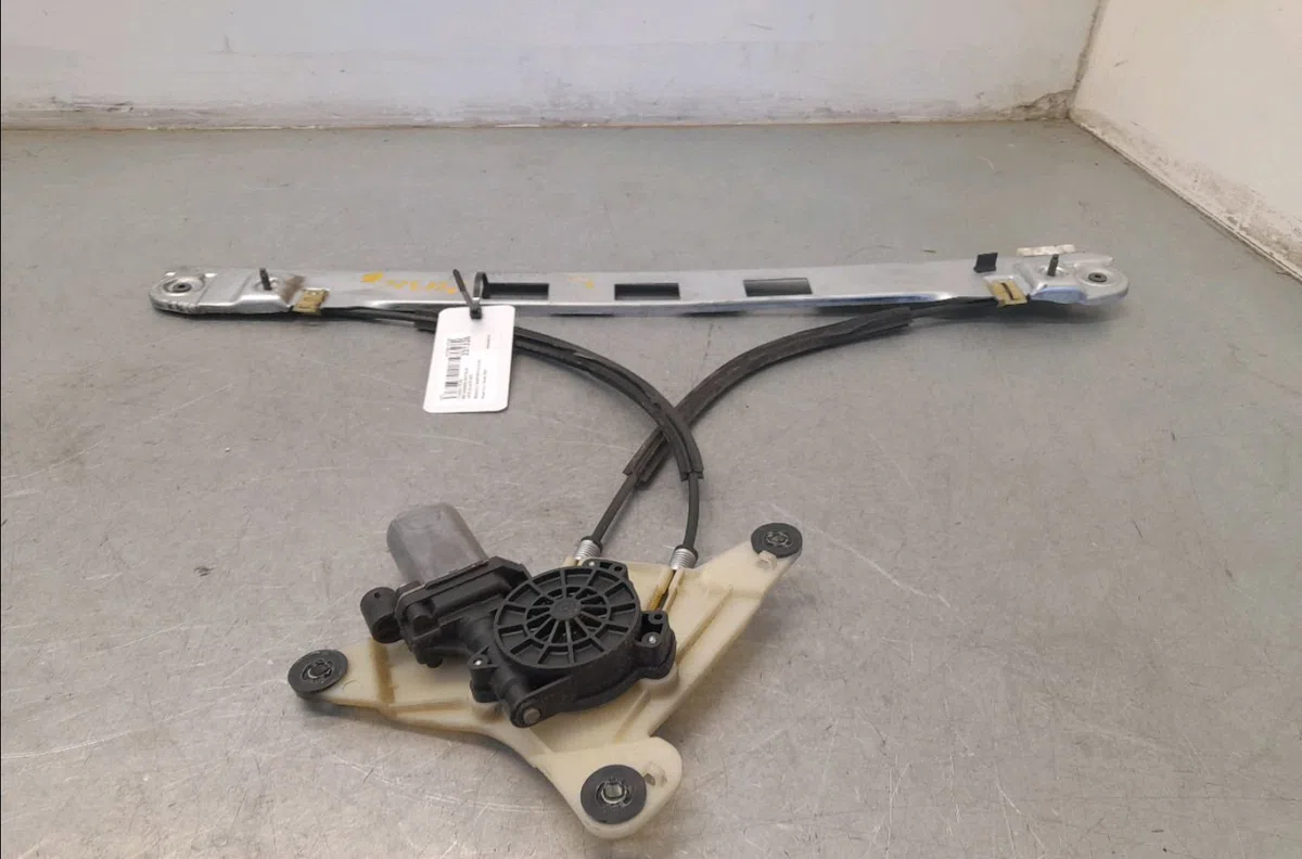 Mecanisme  moteur lève-glace avant droit Renault MASTER III Camionnette (FV) 2.3 dci 135 fwd (fv0n, fv08) (2014) occasio